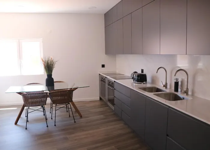 Casa Da Calcada Maceira (Lisbon)